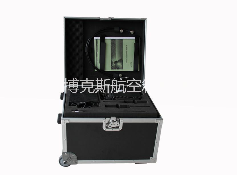 專業(yè)生產(chǎn)醫(yī)療儀器箱