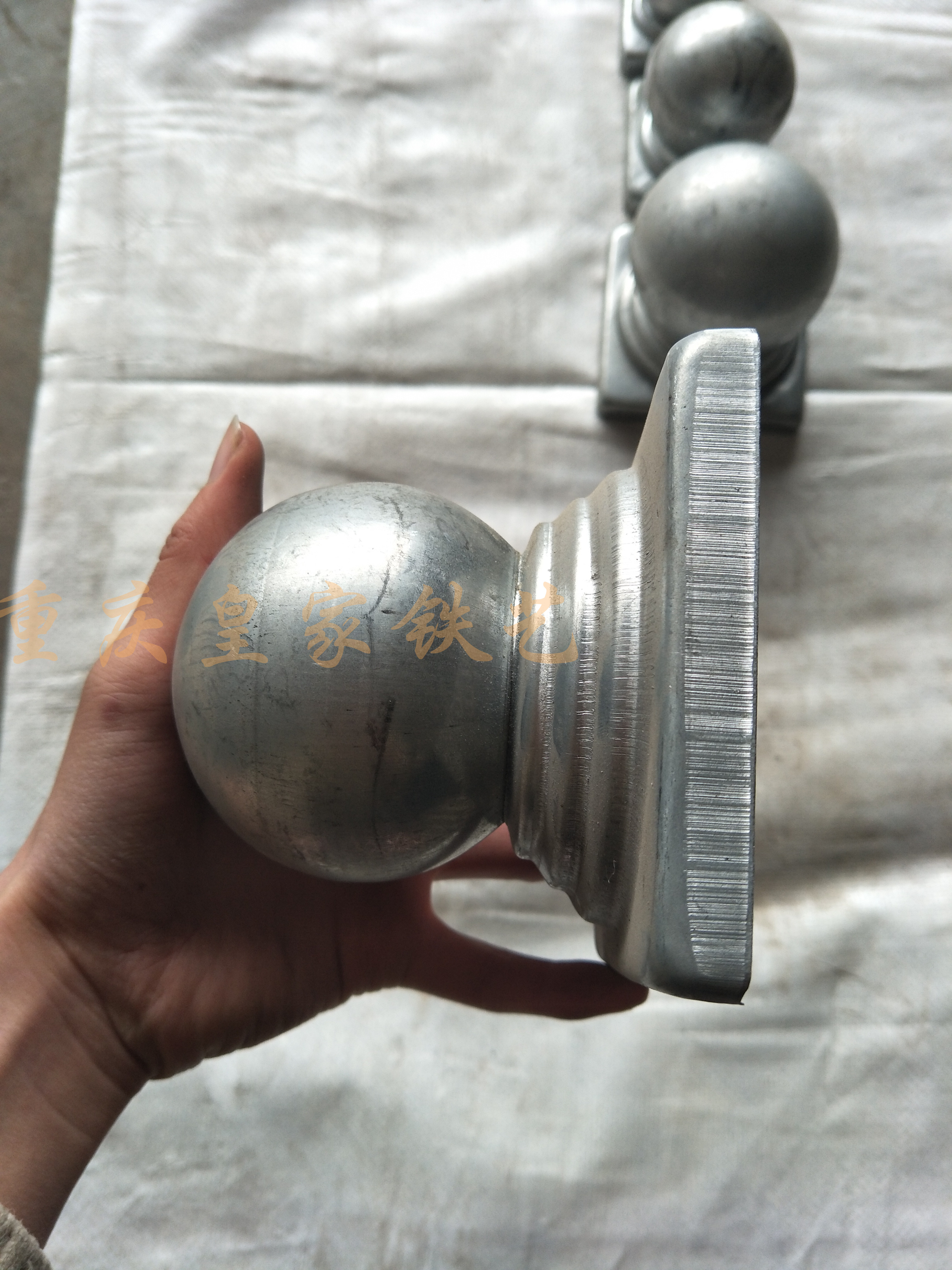 鐵藝圍欄柱頭配件報(bào)價(jià) 圓柱球銷售價(jià)格