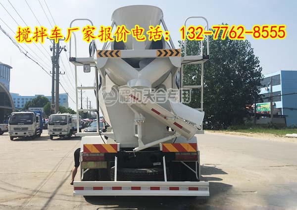 東風(fēng)4方攪拌車(chē),4方水泥攪拌車(chē)價(jià)格,5方混泥土攪拌車(chē)廠家報(bào)價(jià)