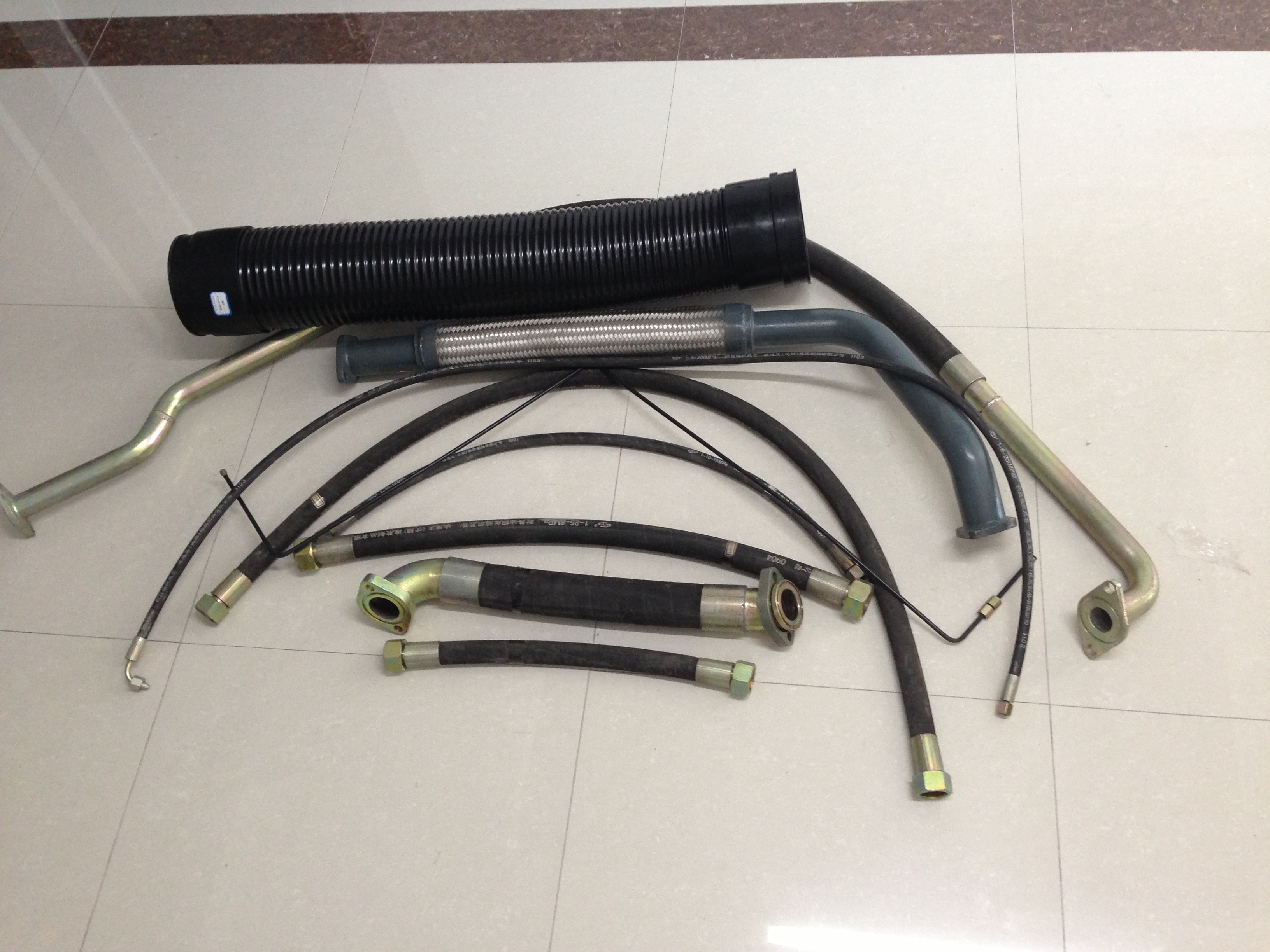 阿特拉斯空壓機(jī)高壓油管圖片