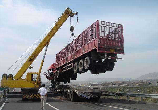 深圳吊車出租 深圳周邊吊車出租 深圳吊車出租電話 福田吊車出租   寶安吊車出租