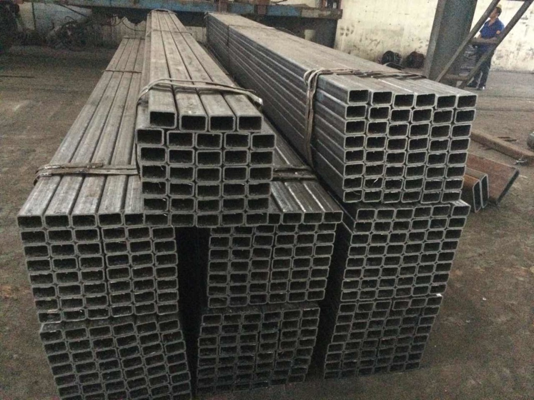 大型場館專用方矩管圖片