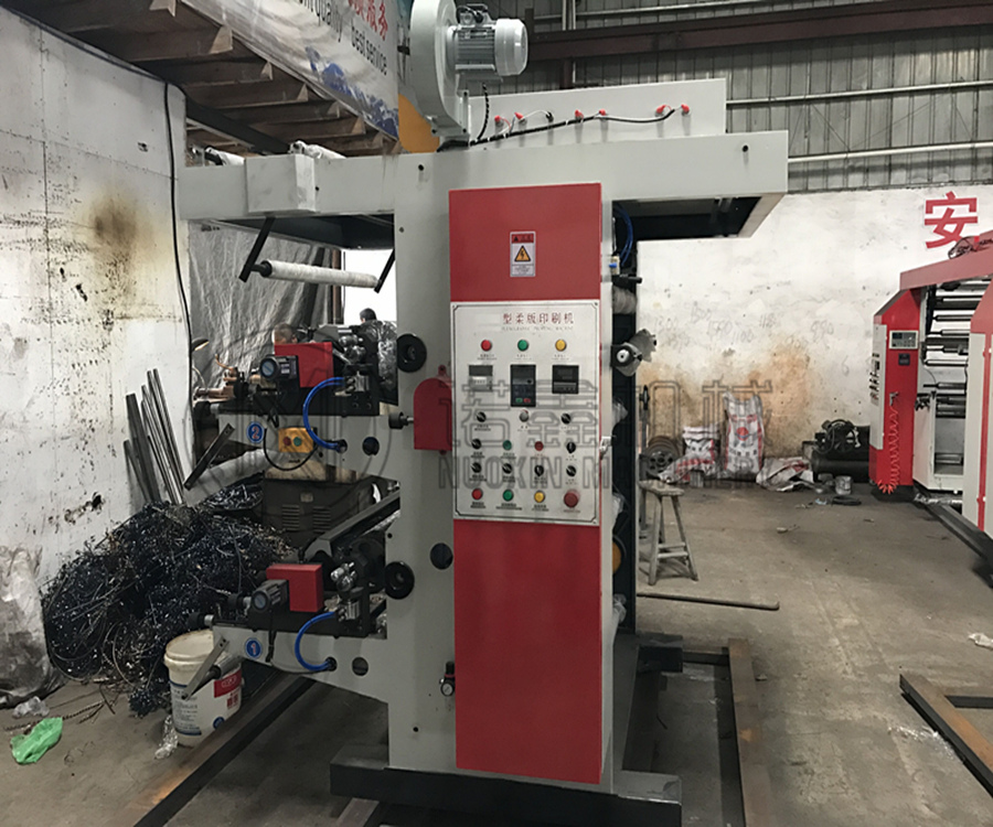 吹膜印刷連體機(jī)圖片/吹膜印刷連體機(jī)樣板圖 (2)