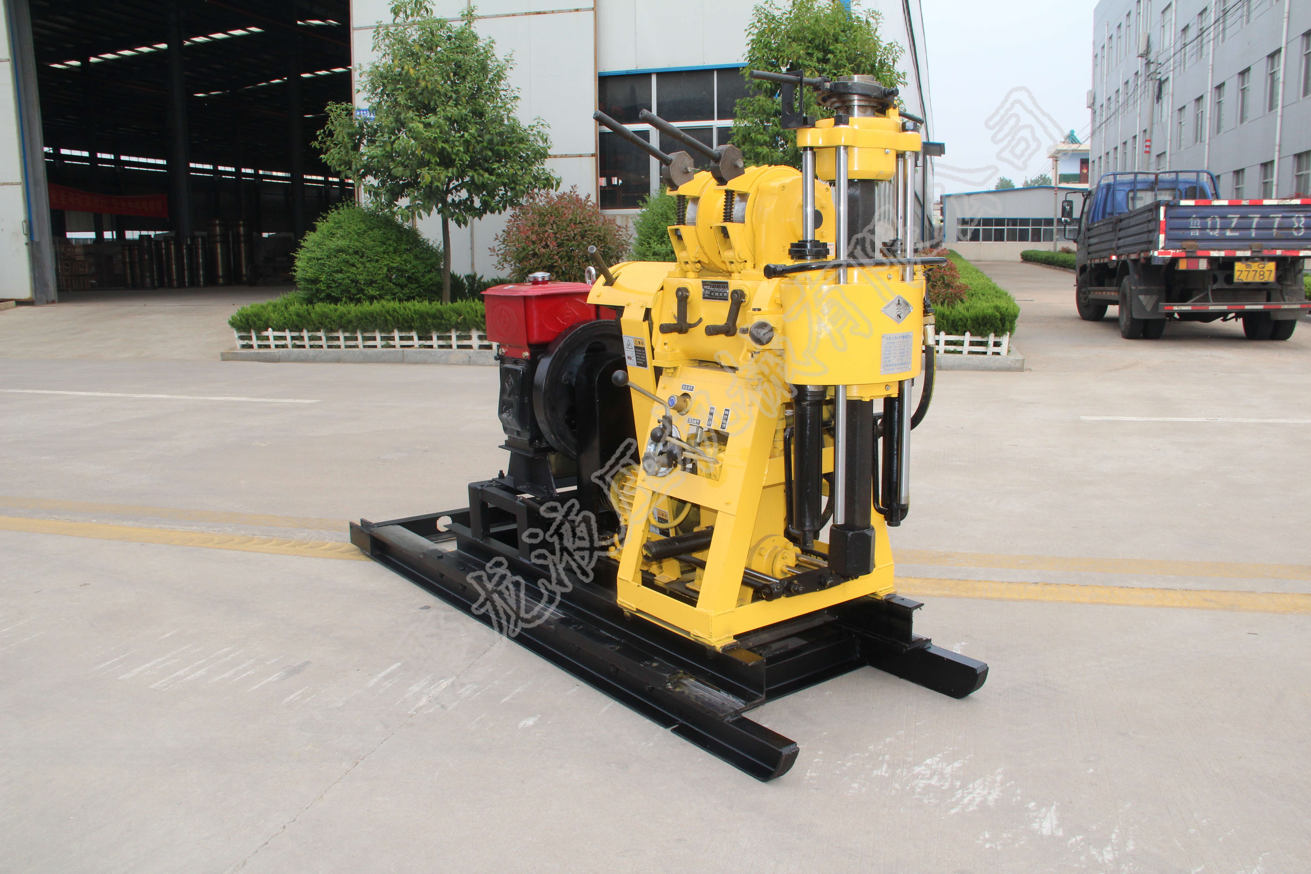 勘察鉆機(jī)圖片/勘察鉆機(jī)樣板圖 (1)