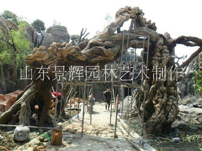 全國(guó)假樹(shù)大門(mén)假樹(shù)大們制作廠古樹(shù)大門(mén)制作商 山東假樹(shù)大們制作