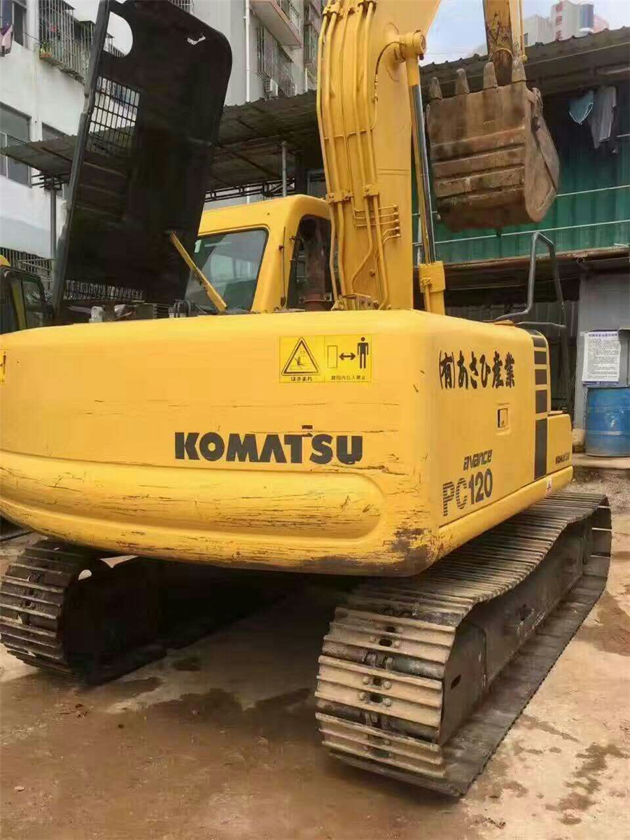 二手小松120-6挖掘機
