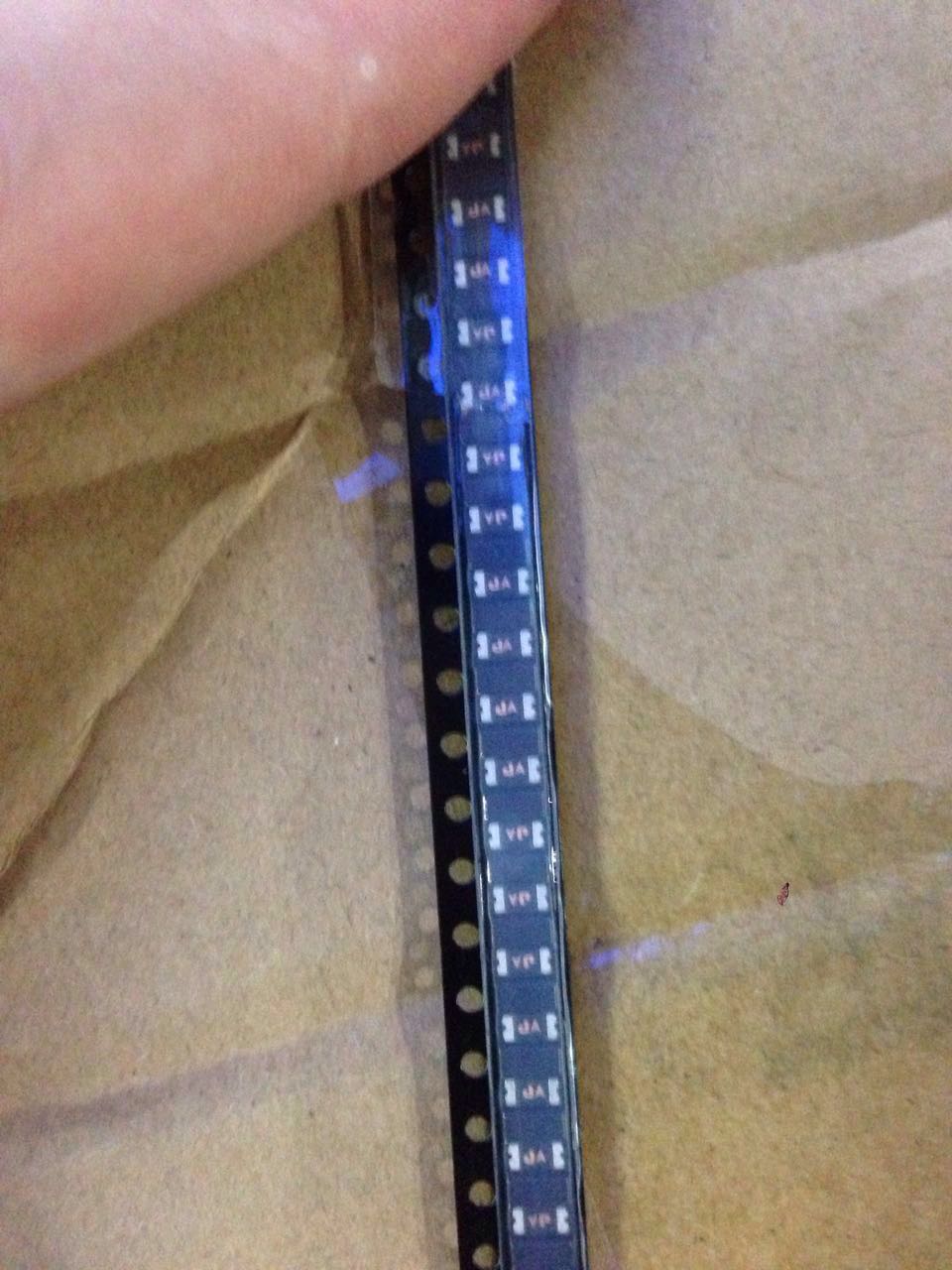 自恢復(fù)保險絲圖片/自恢復(fù)保險絲樣板圖 (3)