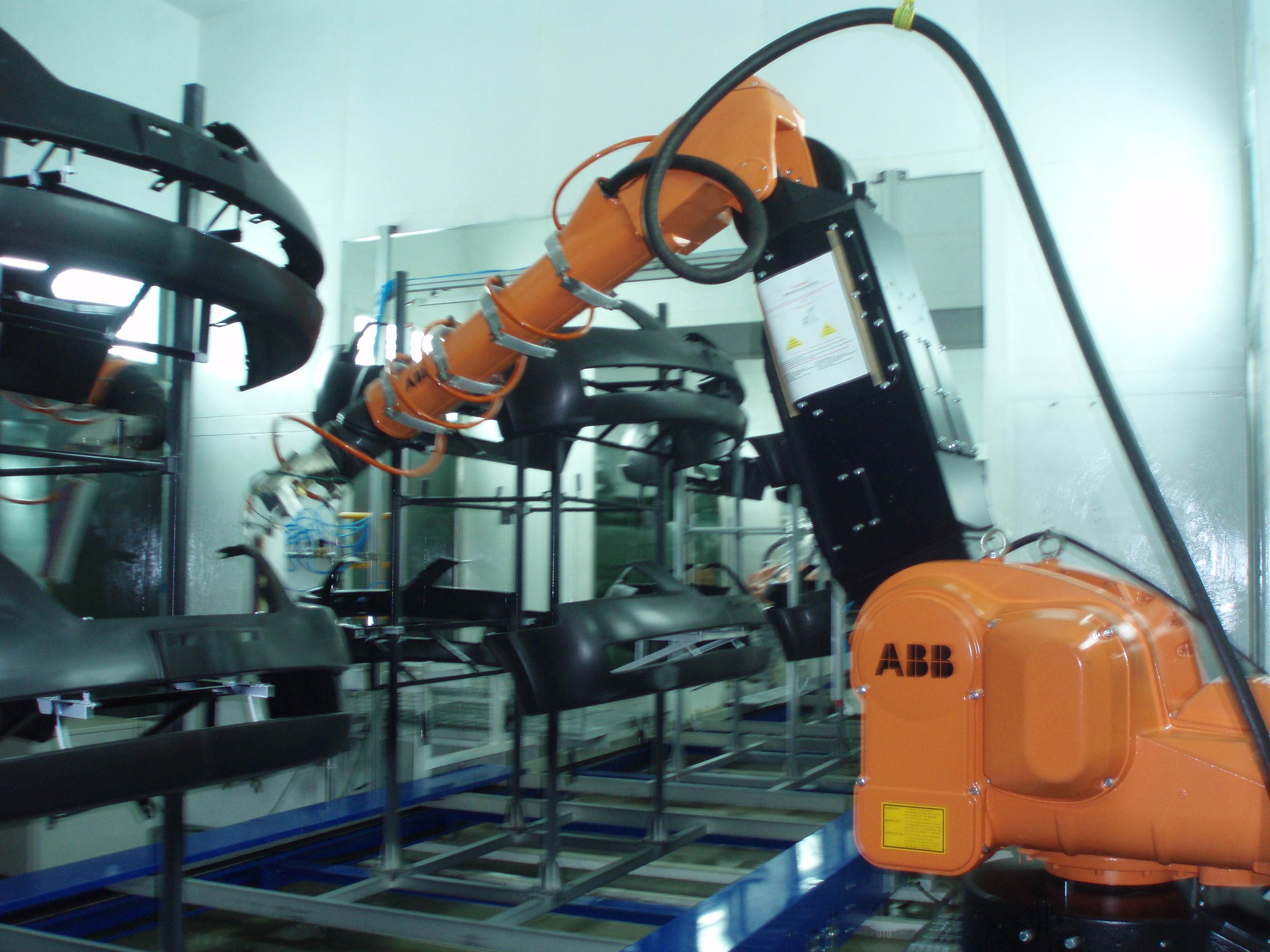 汽車中控板涂裝生產(chǎn)線圖片