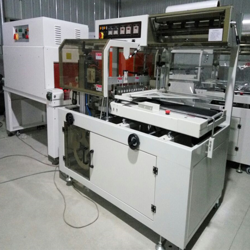 廣東全自動套膜封切機(jī)批發(fā)商/廣東日用品熱收縮包裝機(jī)廠家