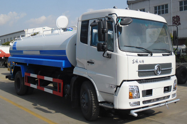 東風(fēng)多利卡吸糞車(chē)、吸糞車(chē)廠家、吸糞車(chē)價(jià)格、哪里有賣(mài)吸糞車(chē)的