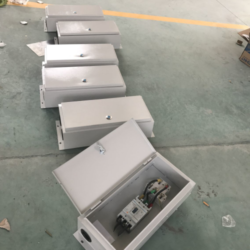 母線槽插接箱  定制箱體與開關(guān) 配套插接式母線槽使用槽插接箱