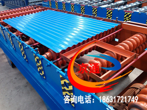 彩鋼壓瓦機(jī)圖片/彩鋼壓瓦機(jī)樣板圖 (2)