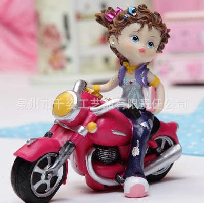 騎摩托車美少女孩圖片/騎摩托車美少女孩樣板圖 (1)