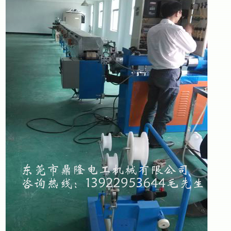 鼎隆供應(yīng)硅膠編織管擠出機(jī)設(shè)備