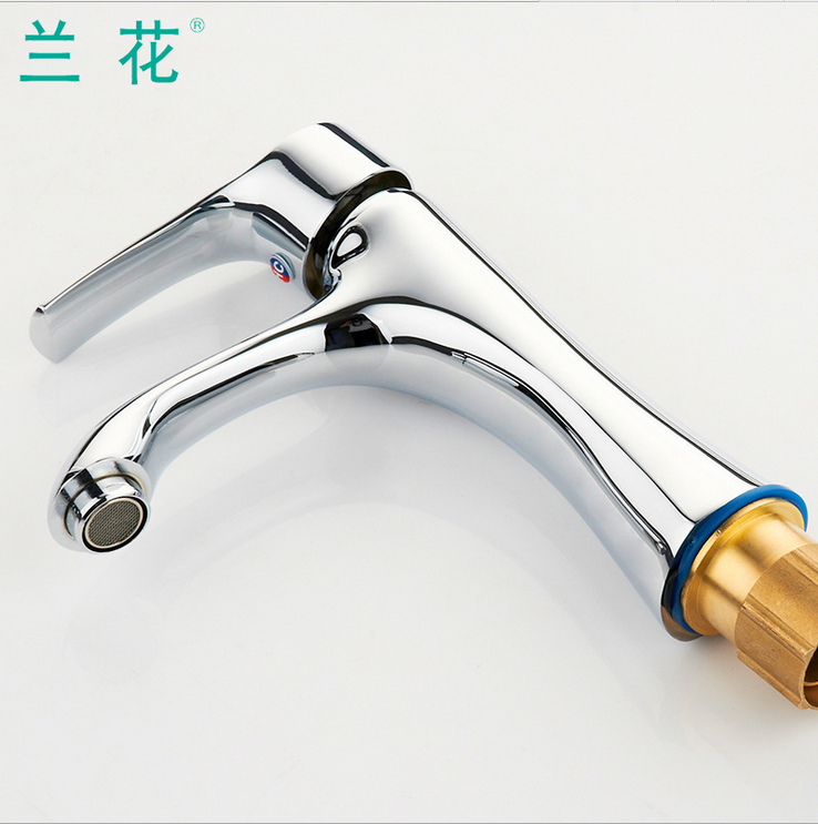 冷熱水龍頭圖片/冷熱水龍頭樣板圖 (2)