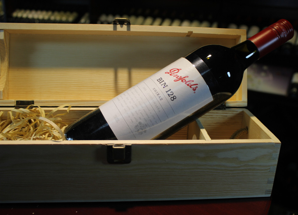 澳洲奔富128红酒批发供应批发澳洲奔富128 Penfolds Bin 128