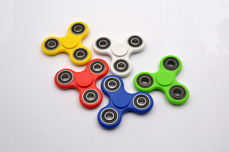 擺地?cái)傌浽粗讣馔勇?三葉陀螺圖片/擺地?cái)傌浽粗讣馔勇?三葉陀螺樣板圖 (1)