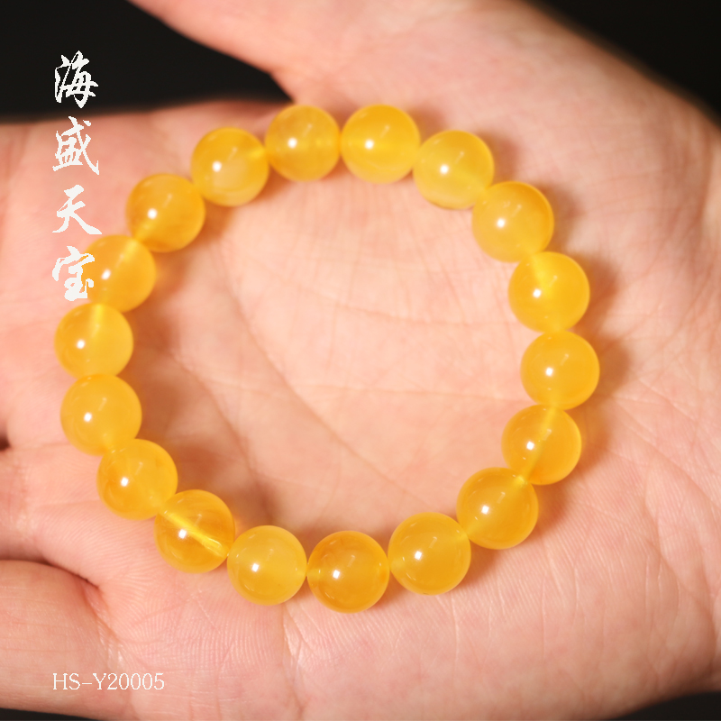 現(xiàn)在市場上稱作老蜜蠟的很多，怎么