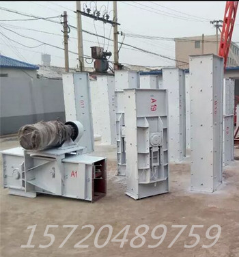 斗式提升機(jī)生產(chǎn)圖片/斗式提升機(jī)生產(chǎn)樣板圖 (3)