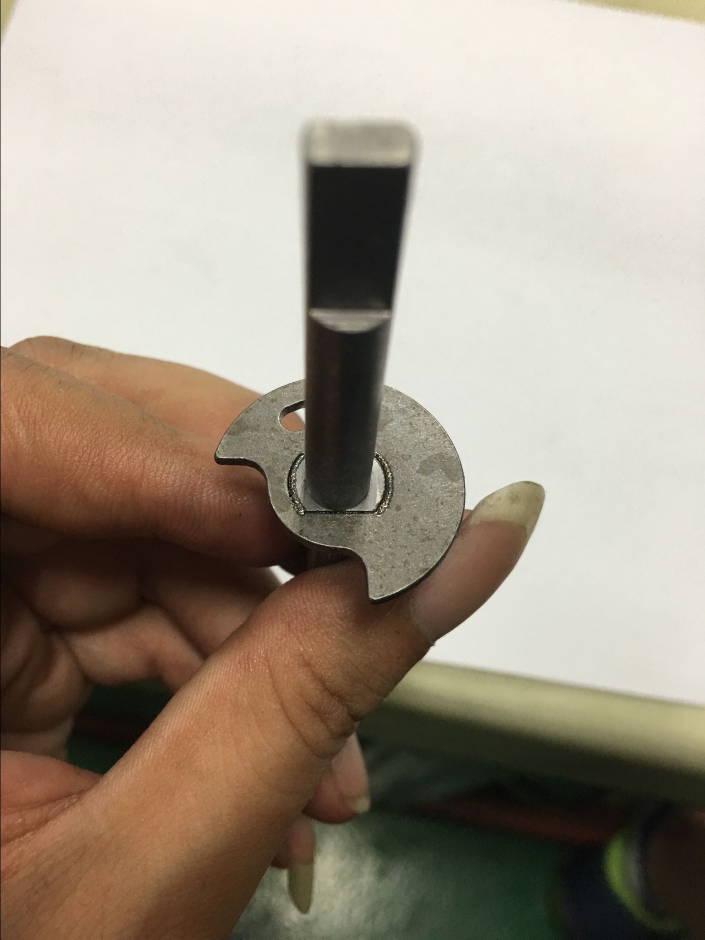 東莞轉(zhuǎn)動軸激光焊接加工可來樣加工定制量大可優(yōu)