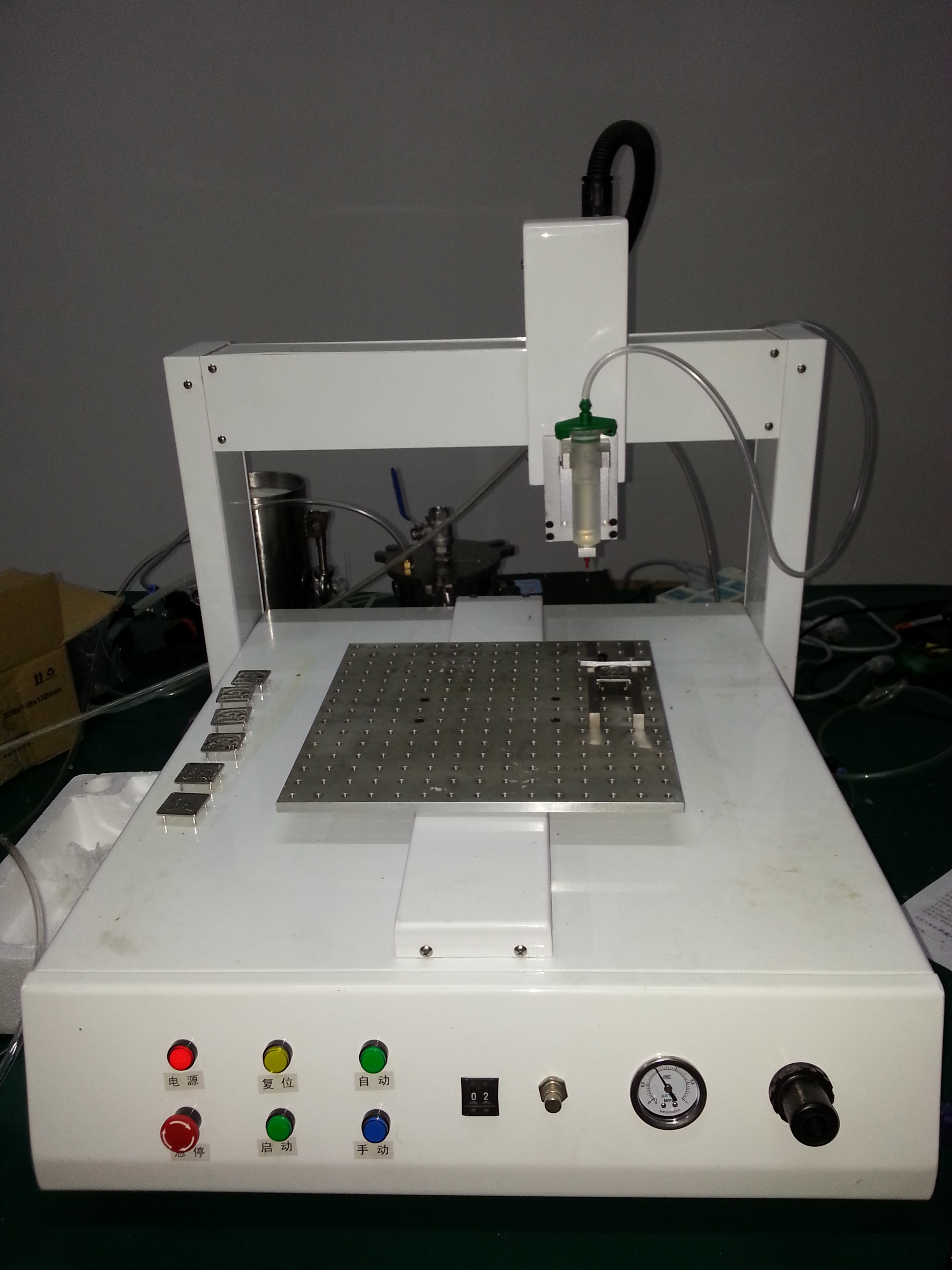 TD-400R桌面型四軸點(diǎn)膠機(jī)