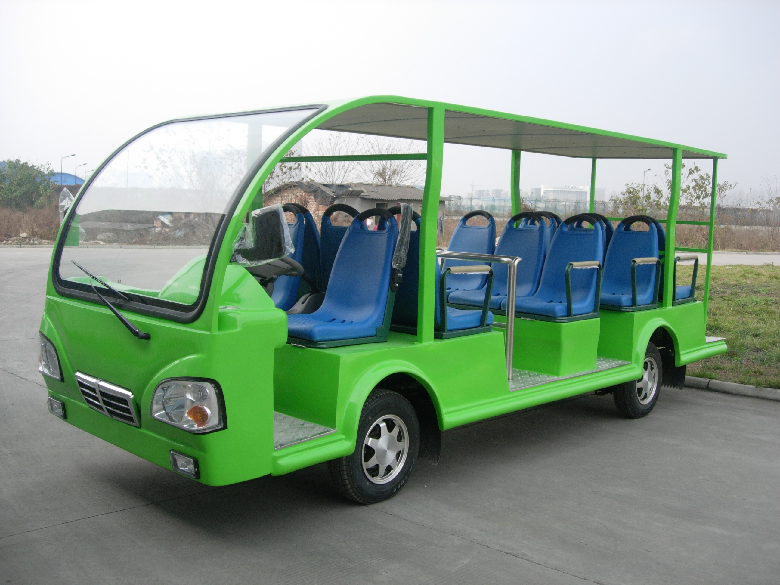 四川成都14座燃油觀光車