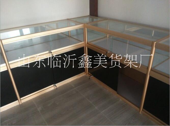 小裝飾品柜臺(tái)廠家直銷小裝飾品柜臺(tái)鈦合金商場(chǎng)展示柜汽車用品展示柜