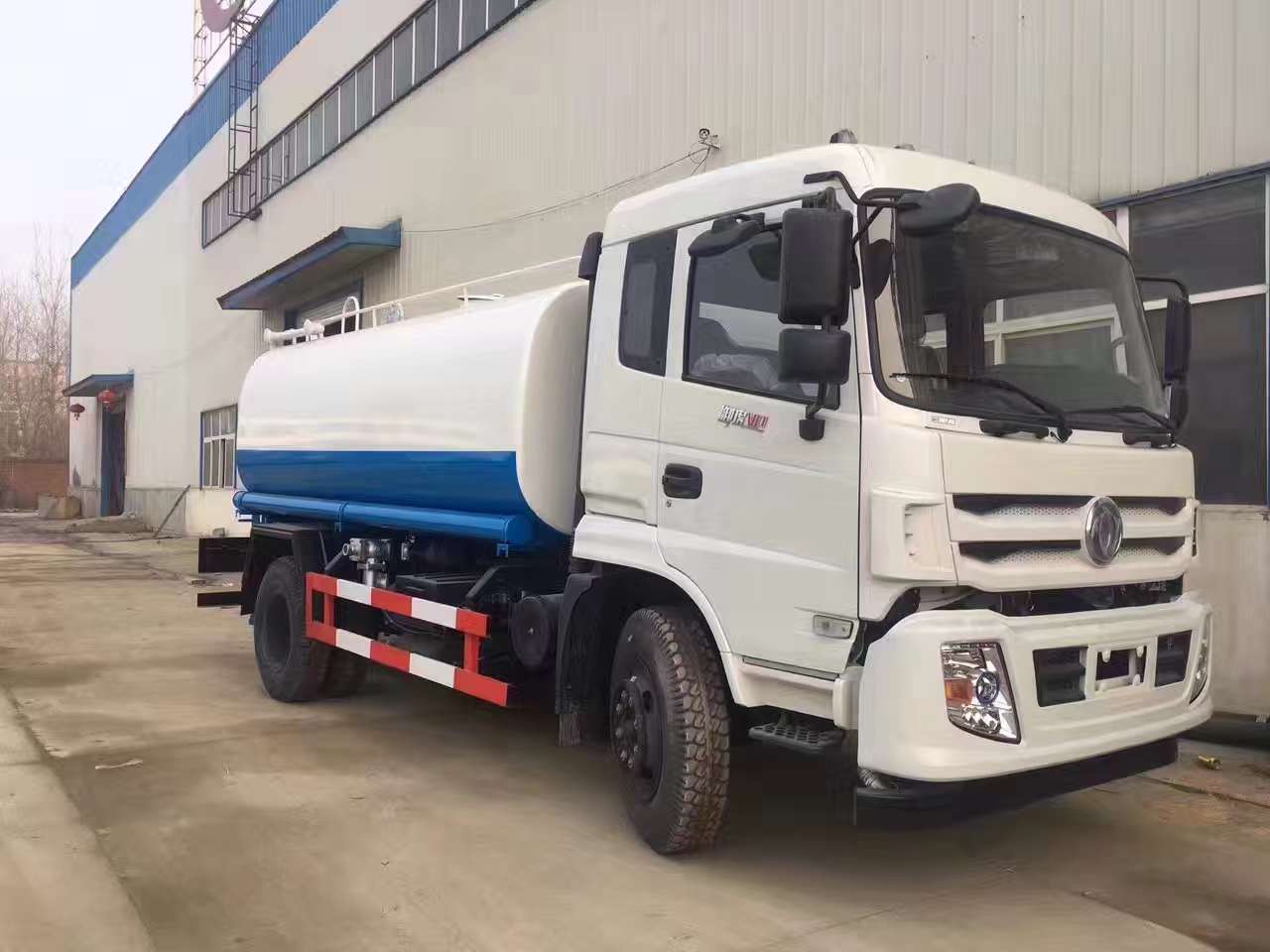 5噸灑水車(chē)出售圖片