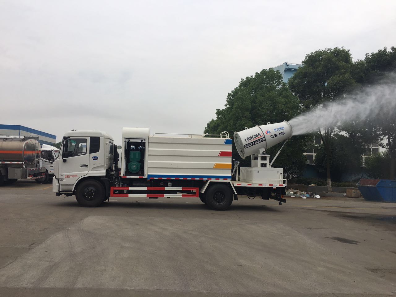 降塵噴霧車圖片