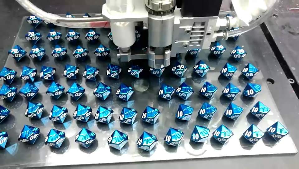 五金拉鏈滴油機(jī)視覺(jué)滴油機(jī)廠家價(jià)格@浙江新枝科