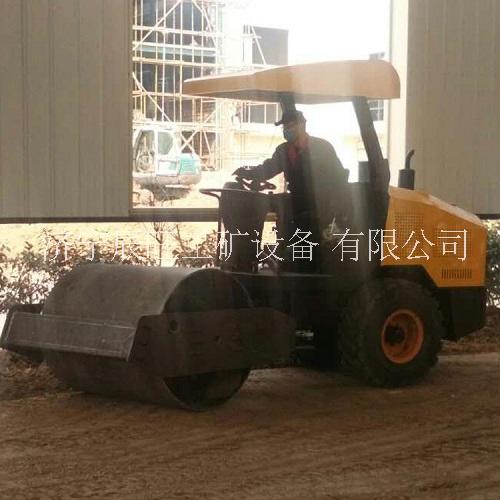 振動(dòng)壓路機(jī)圖片/振動(dòng)壓路機(jī)樣板圖 (4)