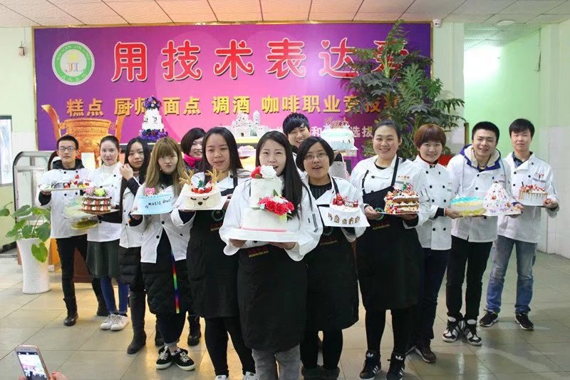 生日蛋糕培訓(xùn)學(xué)校圖片/生日蛋糕培訓(xùn)學(xué)校樣板圖 (2)