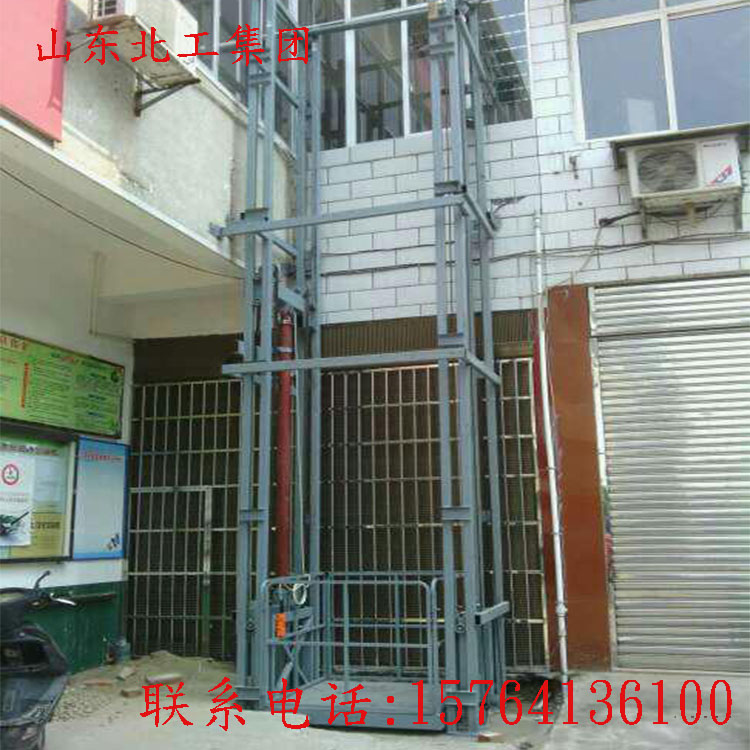 導(dǎo)軌式液壓升降貨梯圖片