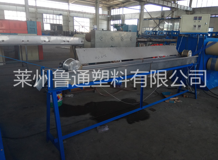 塑料圓絲拉絲機(jī)圖片/塑料圓絲拉絲機(jī)樣板圖 (3)