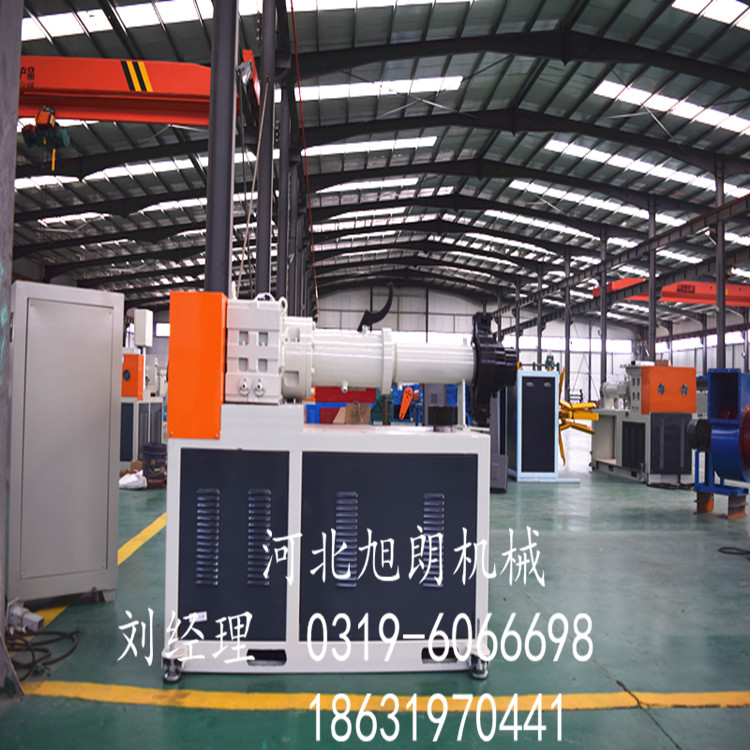 廠家專業(yè)生產(chǎn) 硅橡膠條擠出機(jī)圖片