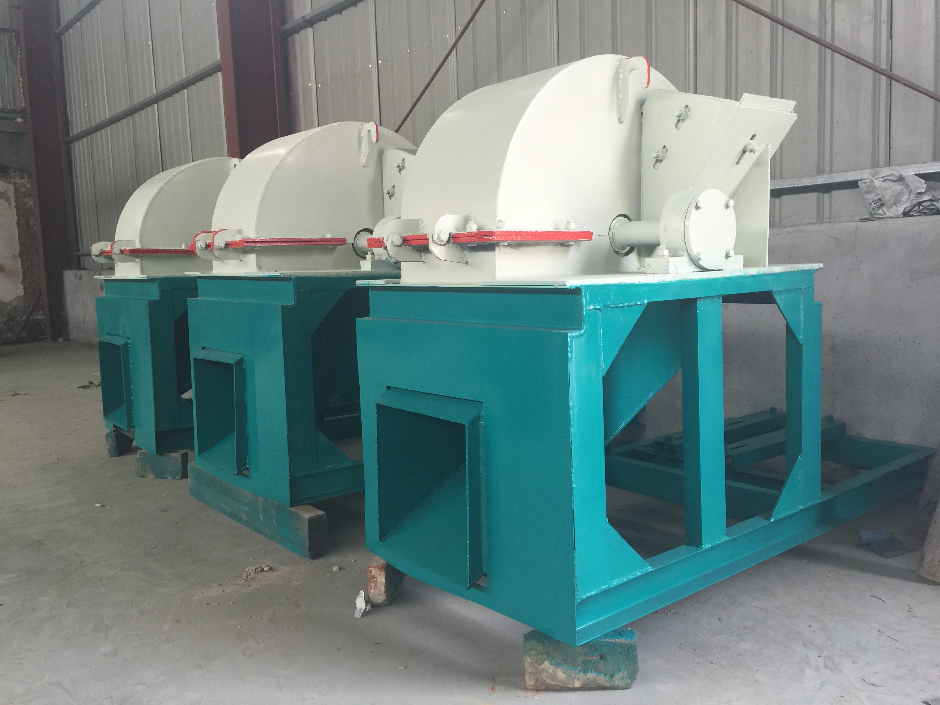 雜樹木屑粉碎機(jī) 雜木鋸末粉碎機(jī)圖片