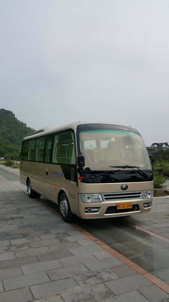 桂林包租車公司  桂林周邊旅游租車 桂林周邊商務(wù)包車 桂林周邊長短途包車 桂林周邊旅游包車 桂林旅游包車公司