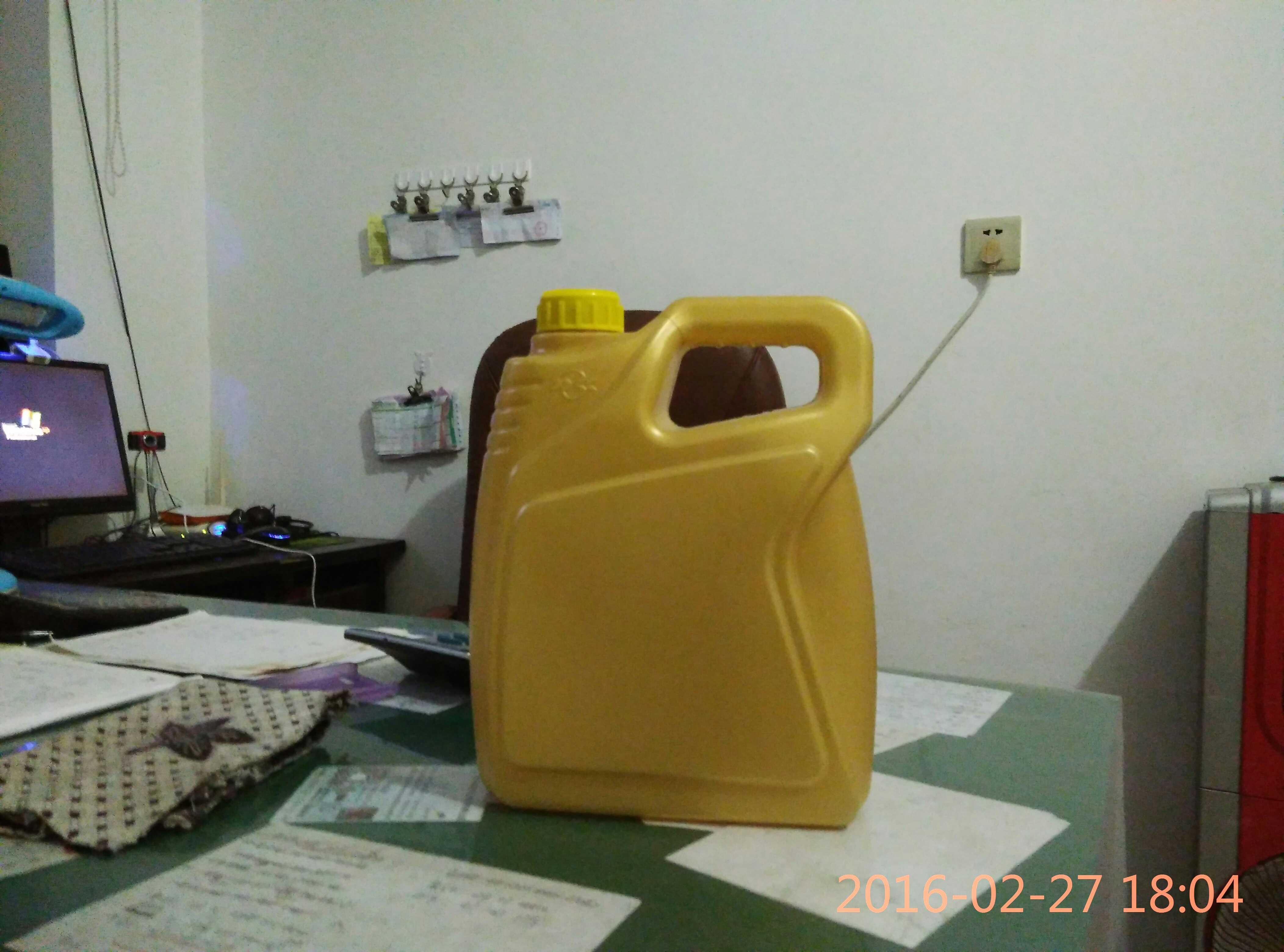 機(jī)油桶圖片/機(jī)油桶樣板圖 (1)