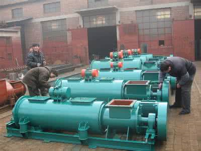 滄州恒躍機(jī)械粉煤灰粉塵加濕機(jī)圖片