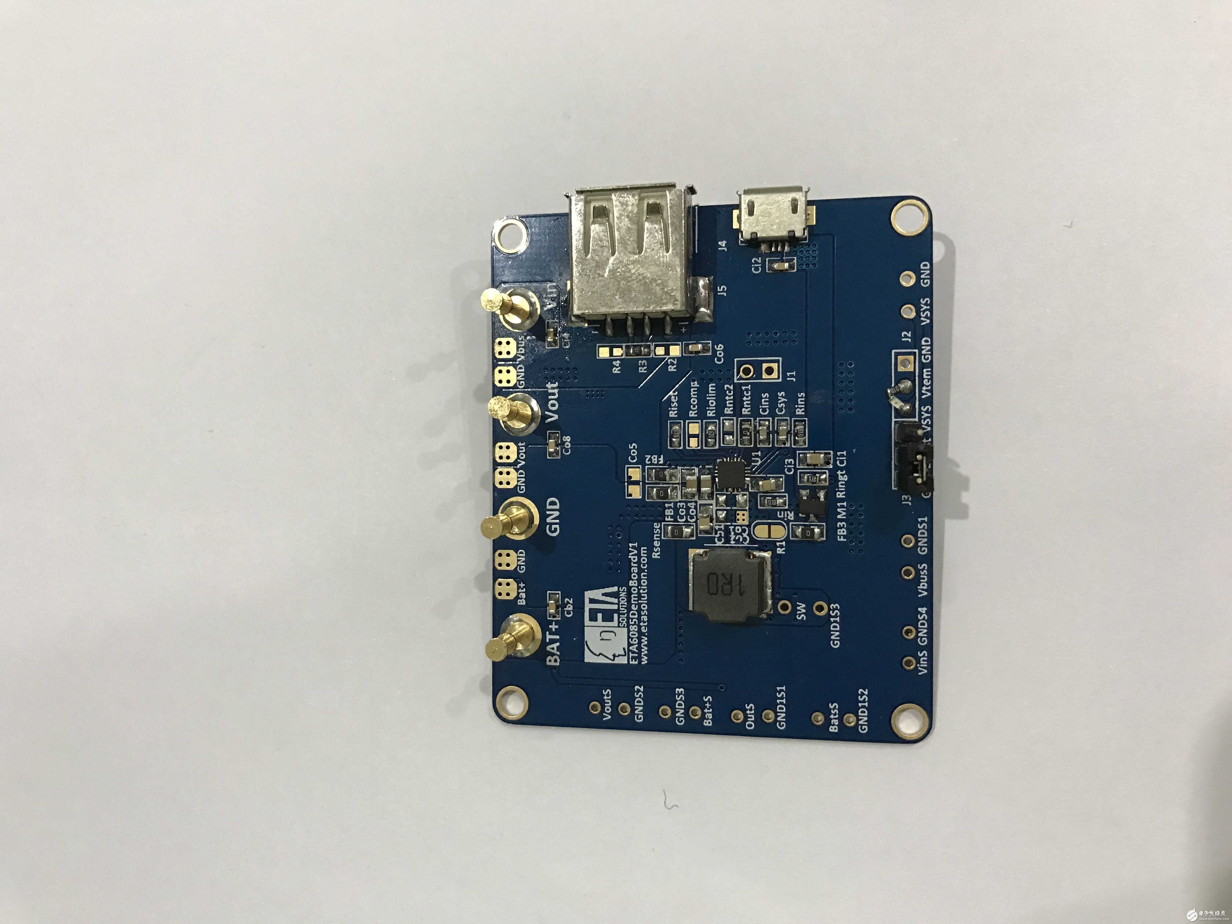 二合一移動電源IC圖片