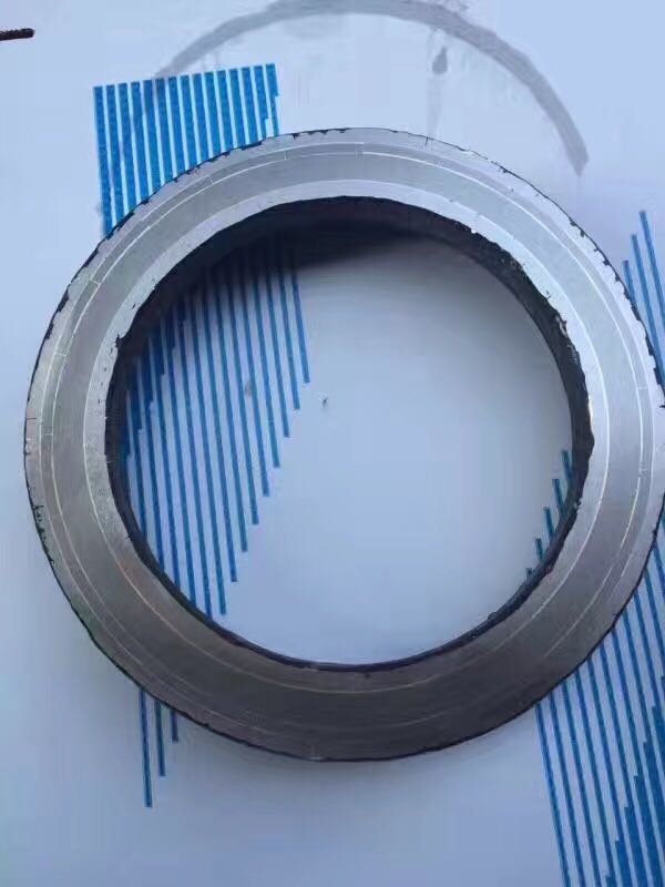 混凝土泵車(chē)配件眼鏡板切割環(huán)圖片