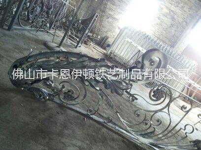 定造高端歐式鍛造鐵鐵藝樓梯扶手欄桿 歐式鐵藝樓梯扶手欄桿 歐式鐵藝樓梯扶手欄桿廠家直銷 專業(yè)歐式鐵藝樓梯扶手欄桿廠家直銷