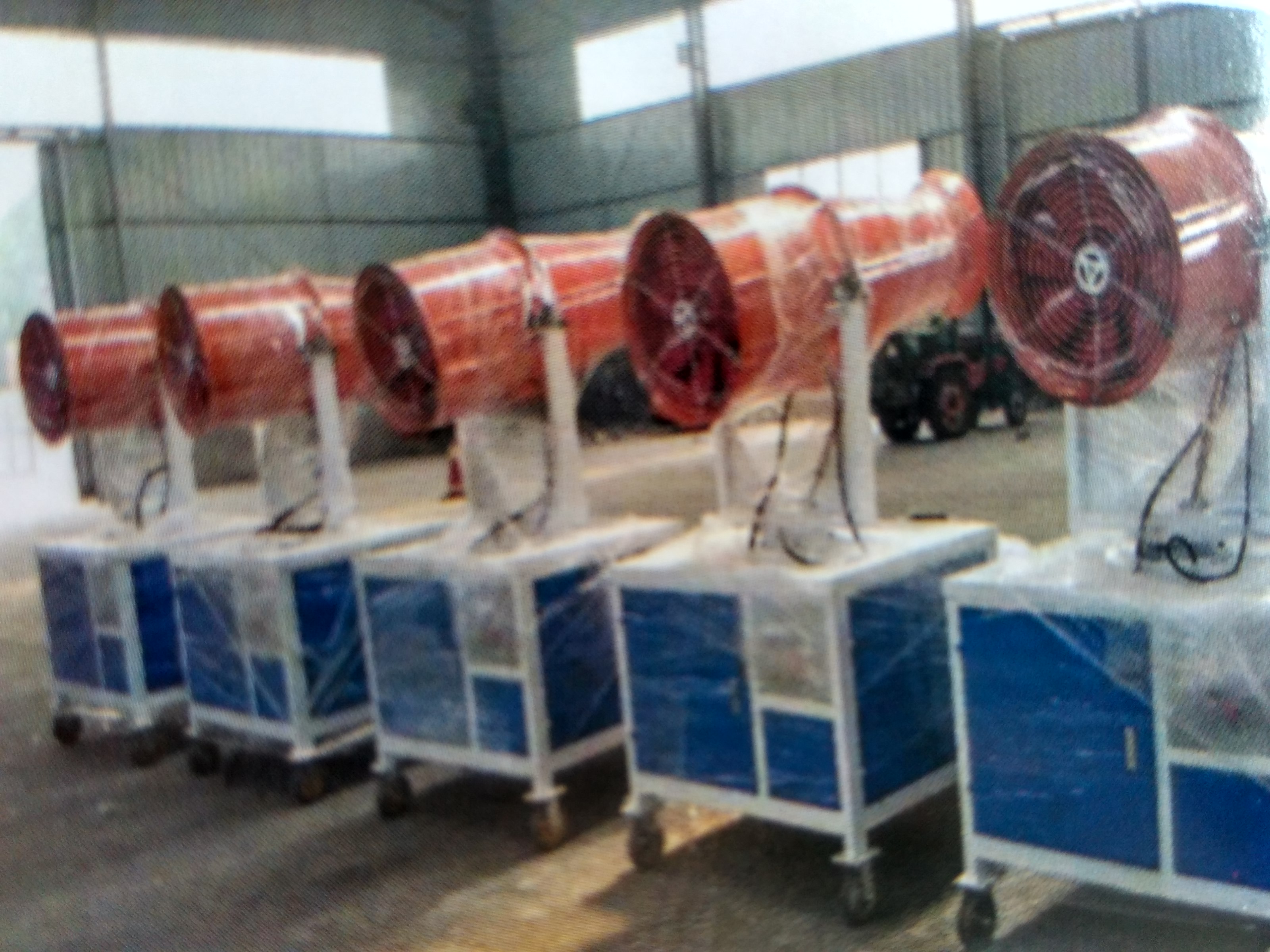 環(huán)保除塵霧炮廠家圖片