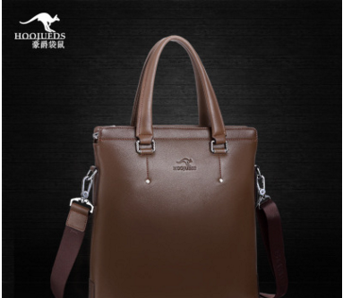 男包批發(fā)頭層牛皮新品軟皮手提包圖片/男包批發(fā)頭層牛皮新品軟皮手提包樣板圖 (1)