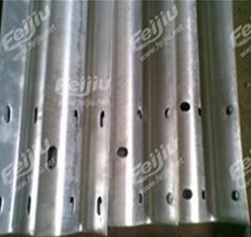 資源回收公司 河北回收公司 面向全國長期大量回收高速護(hù)欄板 *回收高速護(hù)欄板