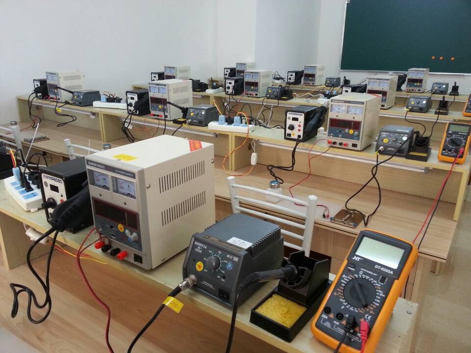 手機維修培訓(xùn)圖片