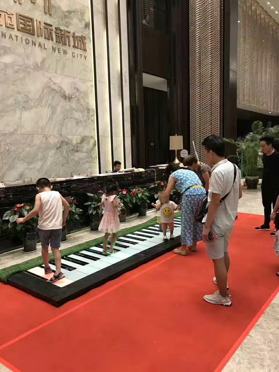地板鋼琴圖片/地板鋼琴樣板圖 (2)