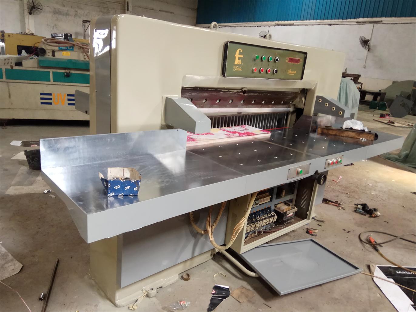 二手申威達(dá)1300液壓數(shù)顯切紙機