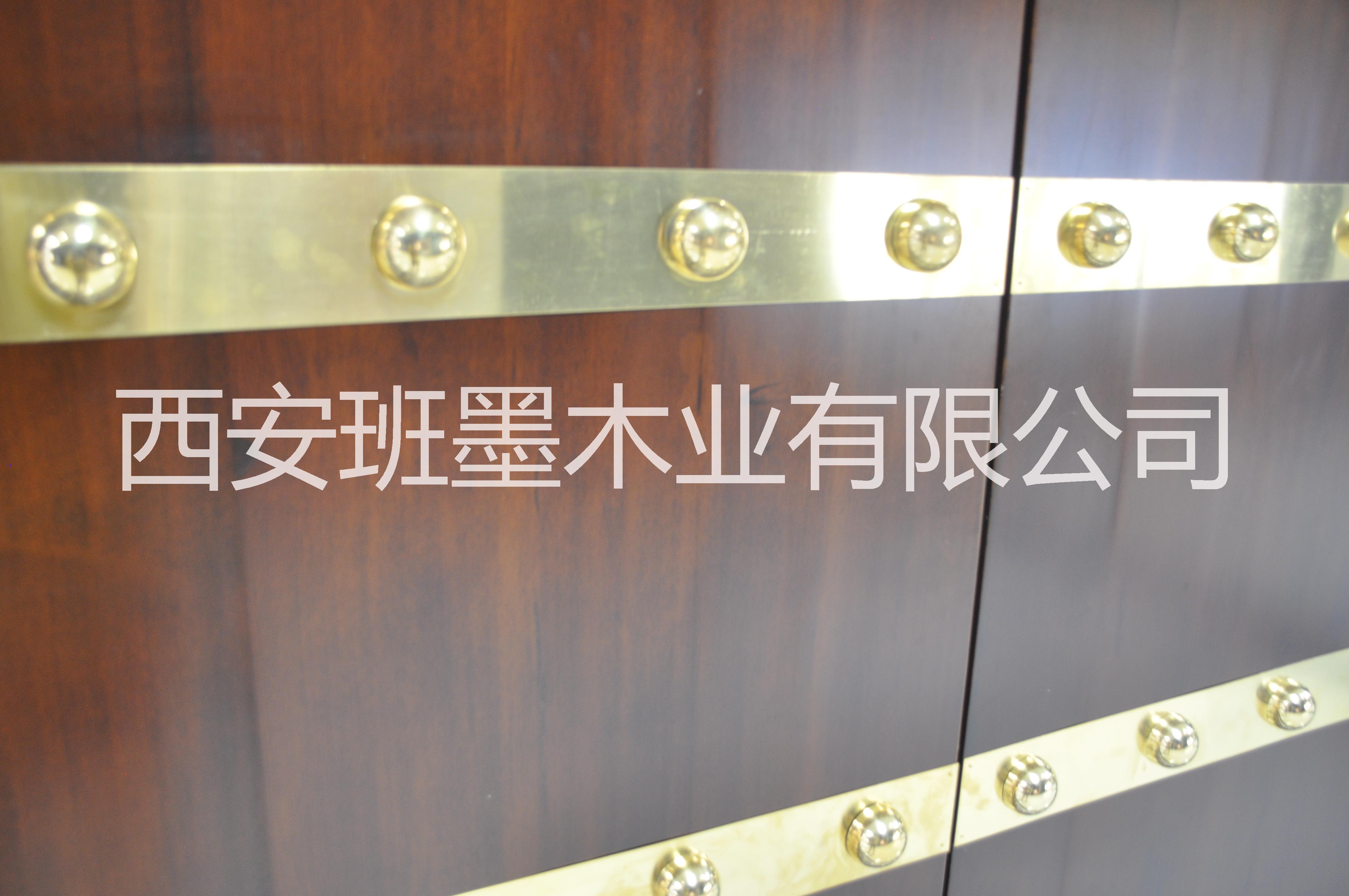 實(shí)木大門(mén)圖片/實(shí)木大門(mén)樣板圖 (2)