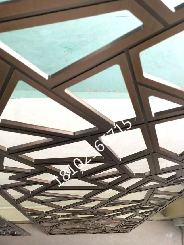 供應(yīng)河北省承德市鑌納鋁銅隔斷屏風(fēng)圖片